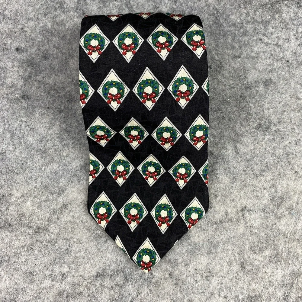 Claybrooke Handmade Silk Tie Christmas Wreaths On Black Plaid‎ 57